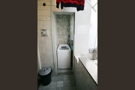 Apartamento à venda com 70m², 2 quartos e 1 vagaÁrea de Serviço