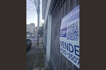 Casa à venda com 160m², 2 quartos e 3 vagas Casa à venda com 160m², 2 quartos e 3 vagasPlaca