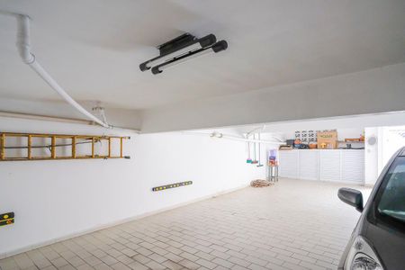 Casa à venda com 200m², 3 quartos e 4 vagasGaragem
