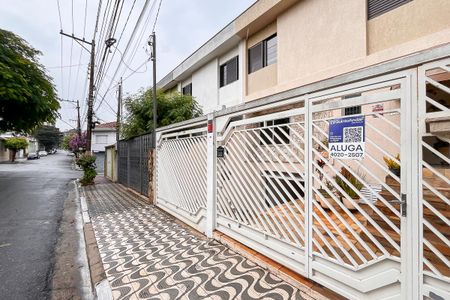 Casa à venda com 200m², 3 quartos e 4 vagasFachada + plaquinha
