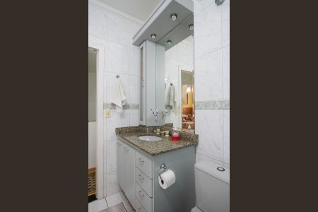 Casa à venda com 200m², 3 quartos e 4 vagasBanheiro 