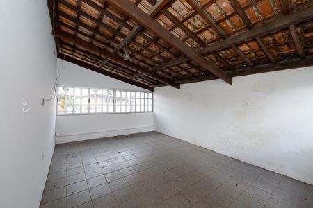 Casa à venda com 431m², 6 quartos e 4 vagas Casa à venda com 431m², 6 quartos e 4 vagasTerraço