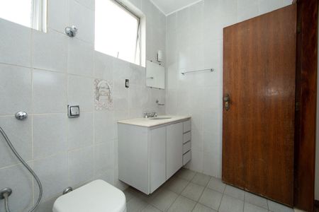 Casa à venda com 431m², 6 quartos e 4 vagas Casa à venda com 431m², 6 quartos e 4 vagasbanhe\ 4