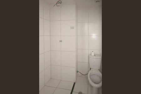 Apartamento para alugar com 38m², 2 quartos e sem vaga Apartamento para alugar com 38m², 2 quartos e sem vagaBanheiro