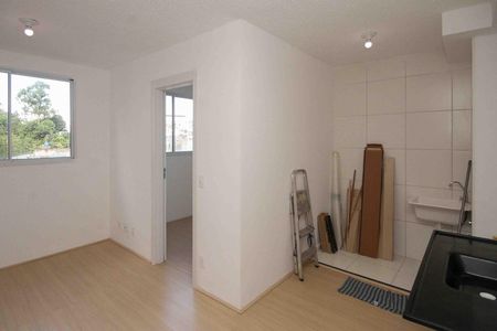 Apartamento para alugar com 38m², 2 quartos e sem vaga Apartamento para alugar com 38m², 2 quartos e sem vagaSala
