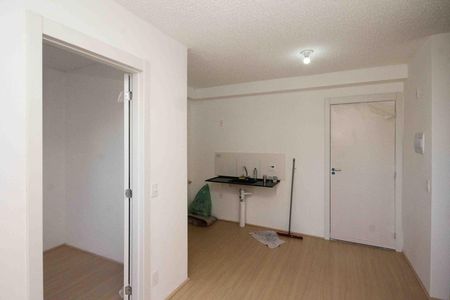 Sala de apartamento para alugar com 2 quartos, 38m² em Cidade São Mateus, São Paulo