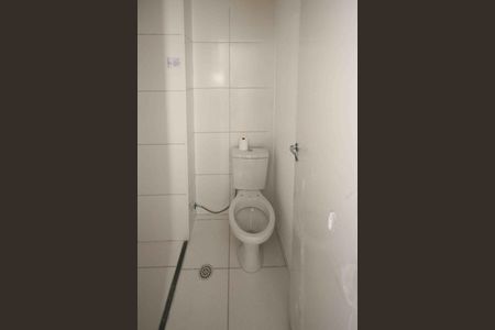 Apartamento para alugar com 38m², 2 quartos e sem vaga Apartamento para alugar com 38m², 2 quartos e sem vagaBanheiro