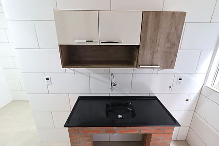 Sala cozinha de casa para alugar com 1 quarto, 28m² em Mário Quintana, Porto Alegre