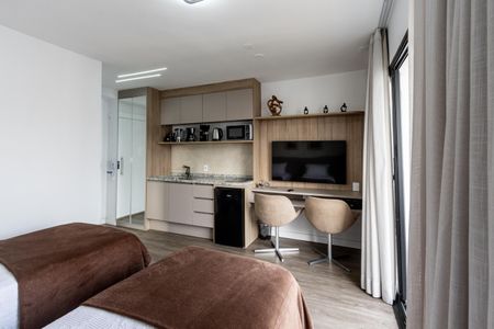 Quarto de kitnet/studio para alugar com 1 quarto, 30m² em Água Branca, São Paulo