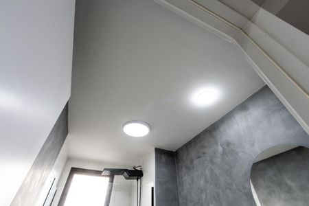 Studio para alugar com 30m², 1 quarto e sem vaga Studio para alugar com 30m², 1 quarto e sem vagaBanheiro