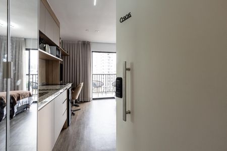 Studio para alugar com 30m², 1 quarto e sem vaga Studio para alugar com 30m², 1 quarto e sem vagaFechadura Eletrônica