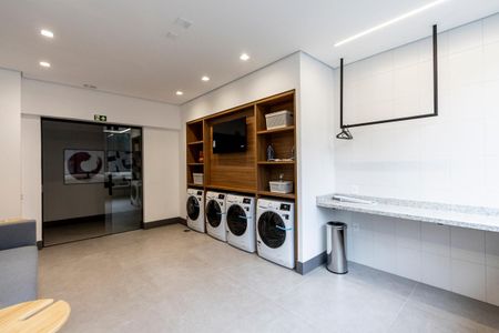 Studio para alugar com 30m², 1 quarto e sem vaga Studio para alugar com 30m², 1 quarto e sem vagaLavanderia