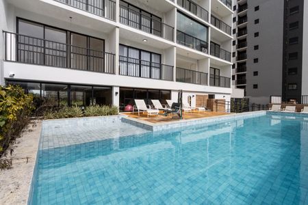 Studio para alugar com 30m², 1 quarto e sem vaga Studio para alugar com 30m², 1 quarto e sem vagaPiscina