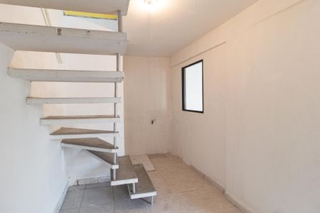 Casa para alugar com 100m², 2 quartos e 1 vaga Casa para alugar com 100m², 2 quartos e 1 vagaSala
