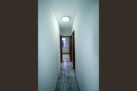 Sala - Corredor de apartamento para alugar com 3 quartos, 70m² em Olaria, Rio de Janeiro