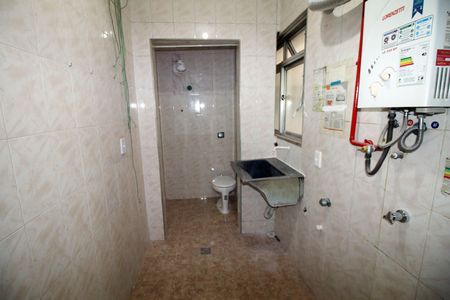 Apartamento para alugar com 70m², 3 quartos e 1 vagaÁrea de Serviço