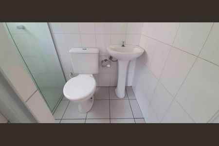 Banheiro de casa para alugar com 1 quarto, 55m² em Jardim Primeiro de Maio (chacara Fazendinha), Osasco