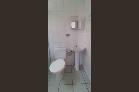Casa para alugar com 55m², 1 quarto e sem vaga Casa para alugar com 55m², 1 quarto e sem vagaBanheiro