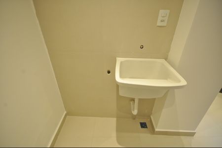 Casa à venda com 180m², 4 quartos e 2 vagasÁrea de Serviço