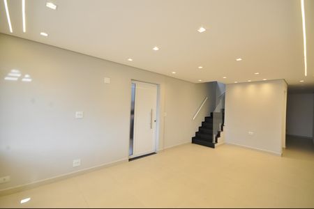Sala de casa à venda com 4 quartos, 180m² em Vila Ede, São Paulo