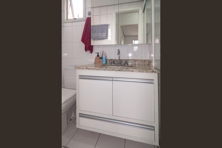 Apartamento à venda com 65m², 2 quartos e 2 vagas Apartamento à venda com 65m², 2 quartos e 2 vagasBanheiro