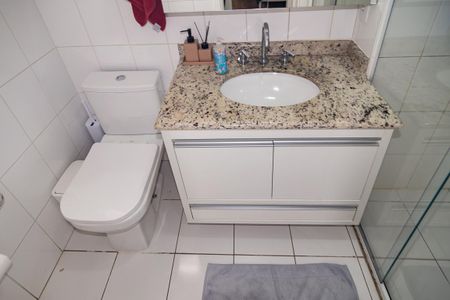 Apartamento à venda com 65m², 2 quartos e 2 vagas Apartamento à venda com 65m², 2 quartos e 2 vagasBanheiro