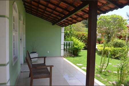 Casa de condomínio para alugar com 200m², 4 quartos e 4 vagas
