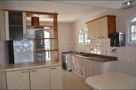 Casa de Condomínio para alugar com 4 quartos, 200m² em Pendotiba, Niterói
