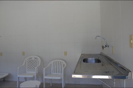 Casa de condomínio para alugar com 200m², 4 quartos e 4 vagas