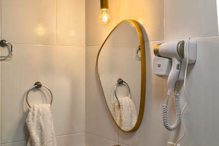 Apartamento para alugar com 58m², 2 quartos e 1 vaga Apartamento para alugar com 58m², 2 quartos e 1 vagaBanheiro
