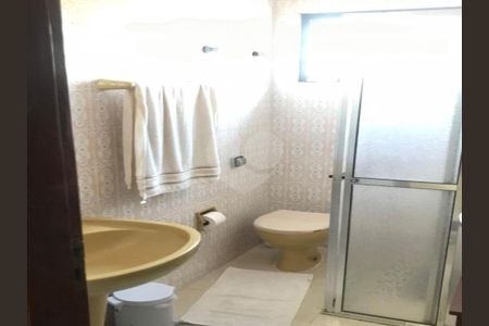 Casa à venda com 231m², 4 quartos e 2 vagas