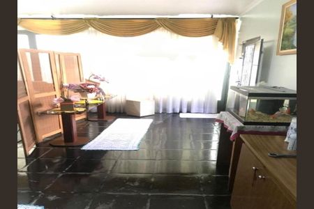 Casa à venda com 231m², 4 quartos e 2 vagas