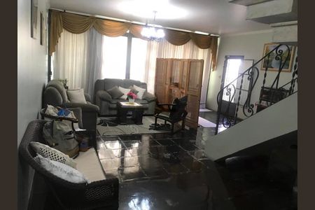 Casa à venda com 4 quartos, 231m² em Vila Marte, São Paulo