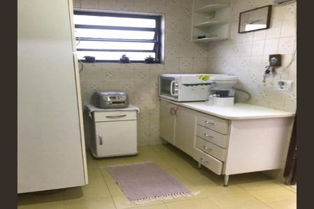 Casa à venda com 231m², 4 quartos e 2 vagas