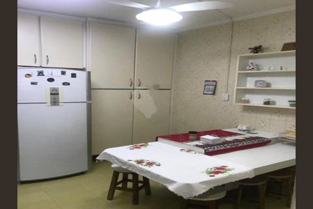 Casa à venda com 4 quartos, 231m² em Vila Marte, São Paulo