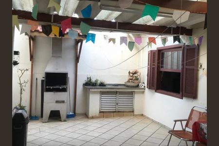 Casa à venda com 231m², 4 quartos e 2 vagas