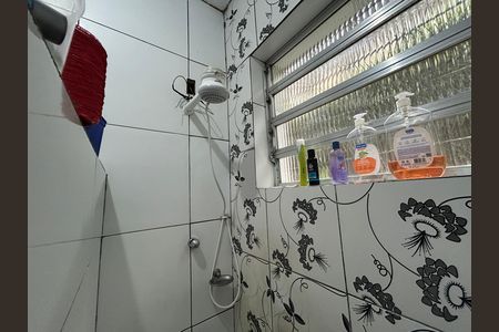 Casa à venda com 136m², 4 quartos e 2 vagasBanheiro