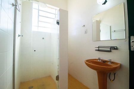Apartamento para alugar com 70m², 2 quartos e sem vaga Apartamento para alugar com 70m², 2 quartos e sem vagaBanheiro Social