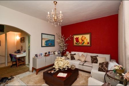 Casa para alugar com 353m², 4 quartos e 4 vagas Casa para alugar com 353m², 4 quartos e 4 vagasSala de Estar