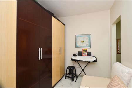 Casa para alugar com 353m², 4 quartos e 4 vagas Casa para alugar com 353m², 4 quartos e 4 vagasQuarto 4
