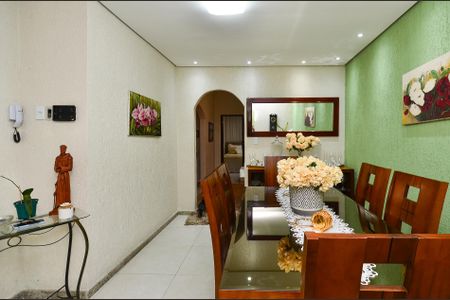 Casa para alugar com 353m², 4 quartos e 4 vagas Casa para alugar com 353m², 4 quartos e 4 vagasSala de Jantar