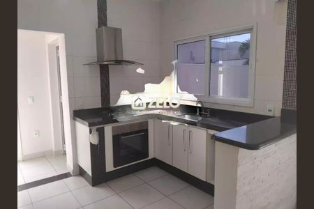 Casa de condomínio à venda com 250m², 3 quartos e 4 vagasFoto 11
