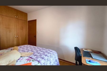 Apartamento à venda com 58m², 2 quartos e 1 vagaQuarto 2