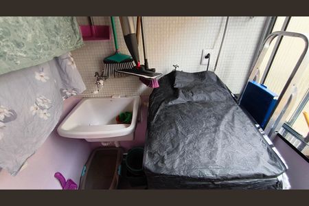 Apartamento à venda com 58m², 2 quartos e 1 vagaÁrea de Serviço
