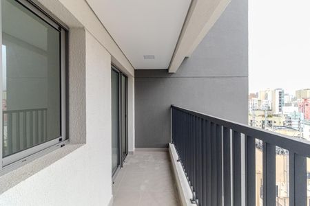 Apartamento à venda com 30m², 1 quarto e sem vaga Apartamento à venda com 30m², 1 quarto e sem vagaVaranda