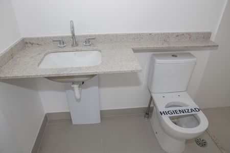 Apartamento à venda com 136m², 3 quartos e 2 vagas Apartamento à venda com 136m², 3 quartos e 2 vagasBanheiro da Suíte 3
