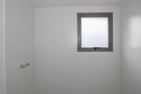 Apartamento à venda com 136m², 3 quartos e 2 vagas Apartamento à venda com 136m², 3 quartos e 2 vagasBanheiro da Suíte 1
