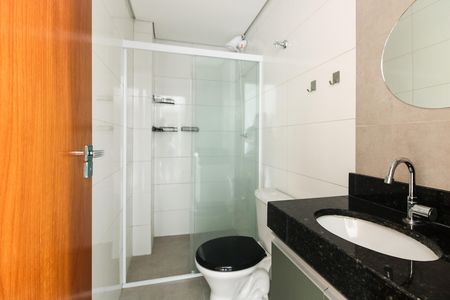 Banheiro de apartamento à venda com 2 quartos, 46m² em Vila Esperança, São Paulo