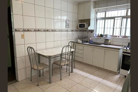 Casa à venda com 3 quartos, 138m² em Bosque da Saúde, São Paulo