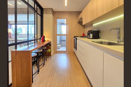 Apartamento à venda com 108m², 3 quartos e 2 vagas Apartamento à venda com 108m², 3 quartos e 2 vagasCozinha